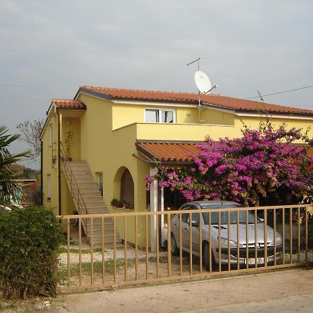 Apartment Samanta Šišan Buitenkant foto