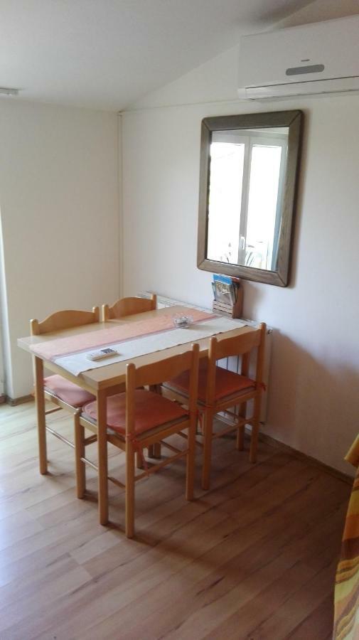 Apartment Samanta Šišan Buitenkant foto